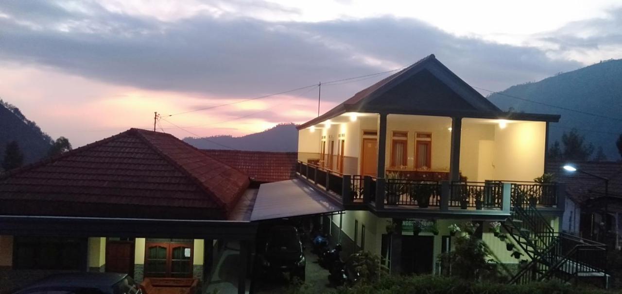 Homestay Anggun Бромо Екстер'єр фото